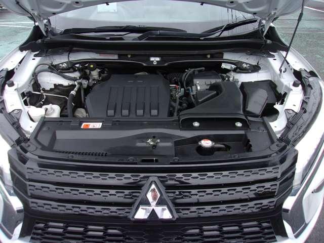 エクリプスクロス Ｇプラスパッケージ　スマートフォン連携メモリーナビ　フルセグＴＶ　マルチアラウンドモニター　ＥＴＣ　フロントシートヒーター　寒冷地仕様車　フロント＆リヤパーキングセンサー　ワンオーナー禁煙車　レーダークルーズコントロール（17枚目）