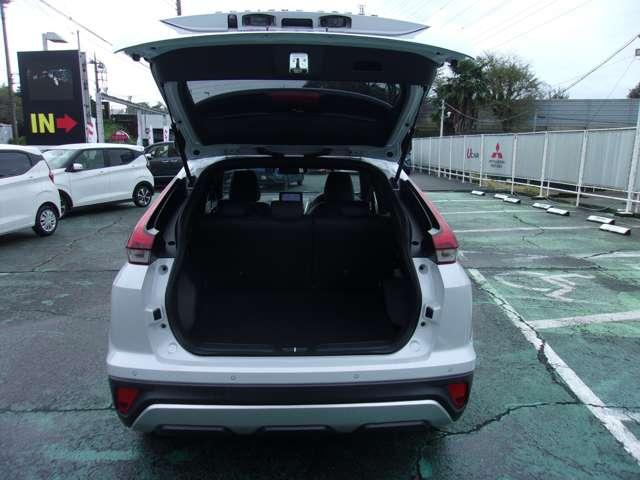 エクリプスクロス Ｇプラスパッケージ　スマートフォン連携メモリーナビ　フルセグＴＶ　マルチアラウンドモニター　ＥＴＣ　フロントシートヒーター　寒冷地仕様車　フロント＆リヤパーキングセンサー　ワンオーナー禁煙車　レーダークルーズコントロール（18枚目）