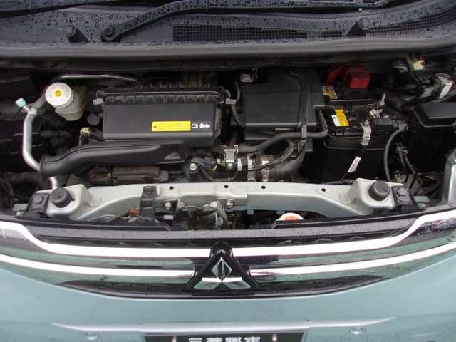 eKワゴン G メモリーナビ フルセグTV マルチアラウンドモニター マイパイロット フロントシートヒーター 寒冷地仕様車 フロント&リヤパーキングセンサー 衝突被害軽減ブレーキ/誤発進抑制機能システム スマートキー(17枚目)