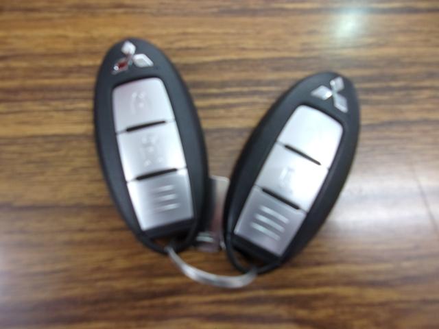 eKワゴン G メモリーナビ フルセグTV マルチアラウンドモニター マイパイロット フロントシートヒーター 寒冷地仕様車 フロント&リヤパーキングセンサー 衝突被害軽減ブレーキ/誤発進抑制機能システム スマートキー(61枚目)