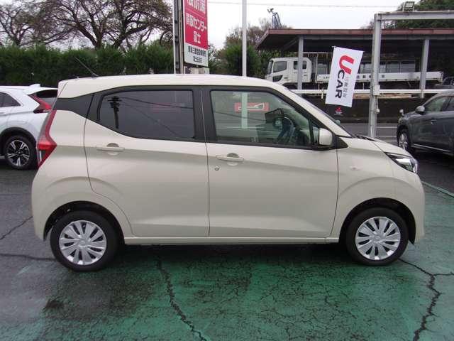 eKワゴン M ETC 衝突被害軽減ブレーキ/誤発進抑制機能システム フロント&リヤパーキングセンサー 寒冷地仕様車 車線逸脱警報システム 横滑り防止装置 キーレス CDオーディオ&AM/FMラジオ(4枚目)