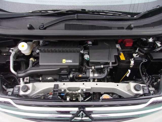 eKワゴン M ETC 衝突被害軽減ブレーキ/誤発進抑制機能システム フロント&リヤパーキングセンサー 寒冷地仕様車 車線逸脱警報システム 横滑り防止装置 キーレス CDオーディオ&AM/FMラジオ(17枚目)