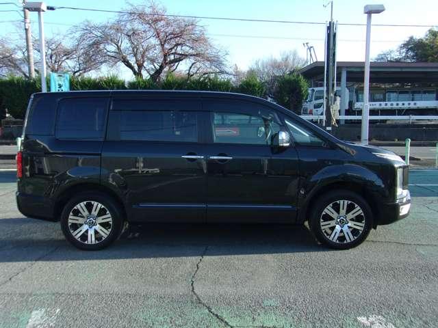 デリカD:5 P メモリーナビ フルセグTV マルチアラウンドモニター ETC 助手席側電動サイドステップ 衝突被害軽減ブレーキ/誤発進抑制機能システム フロントシートヒーター 寒冷地仕様車 電動リヤゲート 禁煙車(4枚目)