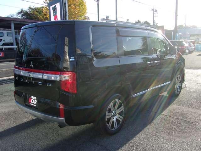 デリカD:5 P メモリーナビ フルセグTV マルチアラウンドモニター ETC 助手席側電動サイドステップ 衝突被害軽減ブレーキ/誤発進抑制機能システム フロントシートヒーター 寒冷地仕様車 電動リヤゲート 禁煙車(8枚目)