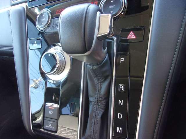 デリカD:5 P メモリーナビ フルセグTV マルチアラウンドモニター ETC 助手席側電動サイドステップ 衝突被害軽減ブレーキ/誤発進抑制機能システム フロントシートヒーター 寒冷地仕様車 電動リヤゲート 禁煙車(11枚目)