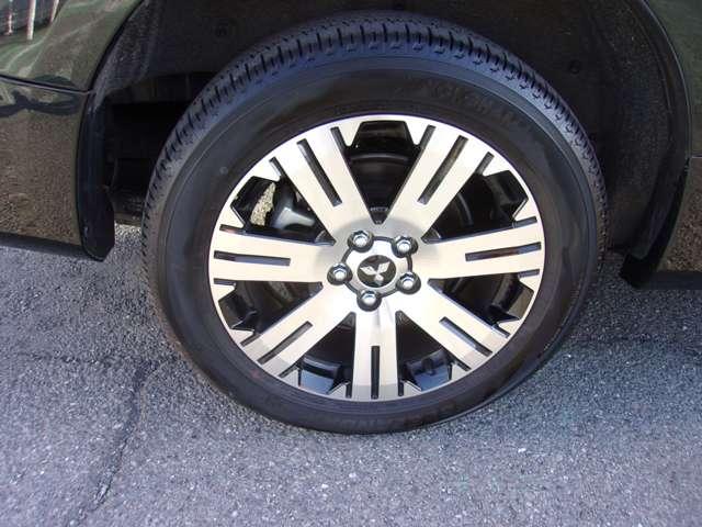 デリカD:5 P メモリーナビ フルセグTV マルチアラウンドモニター ETC 助手席側電動サイドステップ 衝突被害軽減ブレーキ/誤発進抑制機能システム フロントシートヒーター 寒冷地仕様車 電動リヤゲート 禁煙車(20枚目)