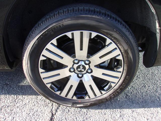 デリカD:5 P メモリーナビ フルセグTV マルチアラウンドモニター ETC 助手席側電動サイドステップ 衝突被害軽減ブレーキ/誤発進抑制機能システム フロントシートヒーター 寒冷地仕様車 電動リヤゲート 禁煙車(22枚目)