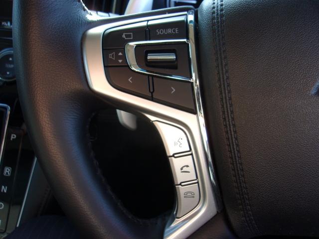 デリカD:5 P メモリーナビ フルセグTV マルチアラウンドモニター ETC 助手席側電動サイドステップ 衝突被害軽減ブレーキ/誤発進抑制機能システム フロントシートヒーター 寒冷地仕様車 電動リヤゲート 禁煙車(39枚目)