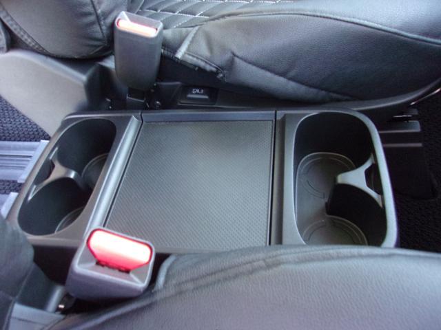 デリカD:5 P メモリーナビ フルセグTV マルチアラウンドモニター ETC 助手席側電動サイドステップ 衝突被害軽減ブレーキ/誤発進抑制機能システム フロントシートヒーター 寒冷地仕様車 電動リヤゲート 禁煙車(50枚目)