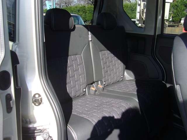 デリカミニ Ｔ　プレミアム　メモリーナビ　フルセグＴＶ　ＥＴＣ　禁煙車（14枚目）
