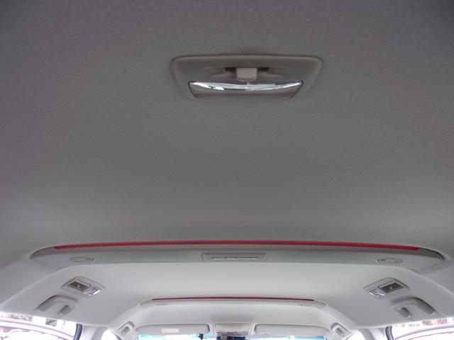 デリカＤ：５ Ｐ　メモリーナビ　フルセグＴＶ　マルチアラウンドモニター　ＥＴＣ　オートフラッグスフロントバンパーガード＆ＢＵＳＴＥＲＳルーフラック＆Ｘ４Ｘマッドフラップ　ＪＡＯＳサイドステップ　フロントシートヒーター（68枚目）