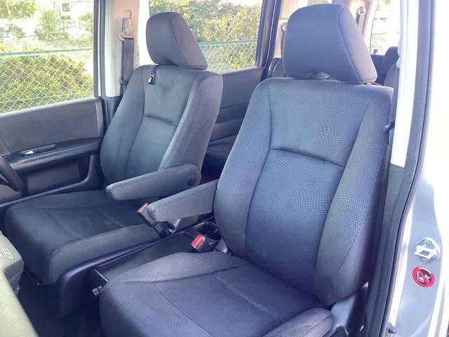 ステップワゴンスパーダ Ｚ　ワンオーナー・禁煙車・純正ナビ　横滑防止　スマキー　バックモニタ－　キーフリー　パワーウィンド　禁煙車両　１オナ　ＥＴＣ付　ワンセグ　ナビ・ＴＶ　エアコン　運転席助手席エアバック　エアバック　ＰＳ（15枚目）
