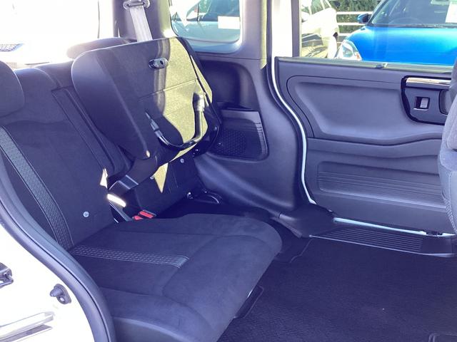 Ｎ－ＢＯＸカスタム Ｌ　ワンオーナー禁煙車　純正ナビ　１オーナー　サイドエアバッグ　シートヒータ　キーフリーシステム　ＬＥＤライト　リアカメ　クルーズコントロール　ＡＣ　ＤＶＤ視聴可能　スマキー　横滑り防止　エアバッグ（12枚目）