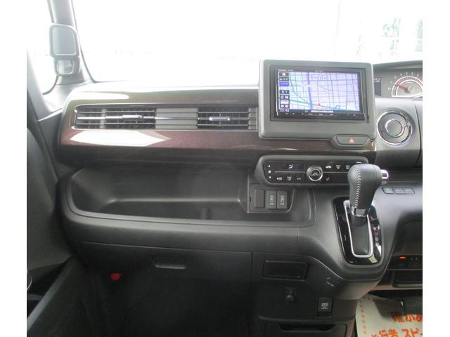 N-BOXカスタム G・Lターボホンダセンシング ナビ テレビ CD DVD ブルートゥース バックカメラ ETC LEDライト 両側パワースライドドア シートヒーター クルコン パドルシフト 衝突軽減ブレーキ リヤセンサー サイドエアバッグ(27枚目)