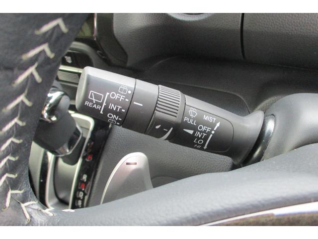 N-BOXカスタム G・Lターボホンダセンシング ナビ テレビ CD DVD ブルートゥース バックカメラ ETC LEDライト 両側パワースライドドア シートヒーター クルコン パドルシフト 衝突軽減ブレーキ リヤセンサー サイドエアバッグ(30枚目)