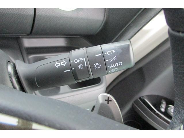 N-BOXカスタム G・Lターボホンダセンシング ナビ テレビ CD DVD ブルートゥース バックカメラ ETC LEDライト 両側パワースライドドア シートヒーター クルコン パドルシフト 衝突軽減ブレーキ リヤセンサー サイドエアバッグ(31枚目)