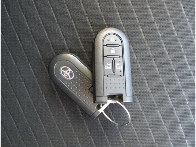 ルーミー Ｇ　Ｓ　ナビ　テレビ　ＣＤ　ブルートゥース　バックカメラ　ＥＴＣ　クルーズコントロール　衝突軽減ブレーキ　ＡＢＳ　ＷＳＲＳ　ＴＲＣ　両側パワースライドドア　スマートキー（42枚目）