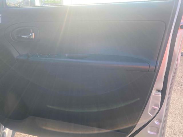 タント カスタムＲＳ　ＥＴＣ　片側電動スライドドア　ナビ　スマートキー　アイドリングストップ　電動格納ミラー　ベンチシート　ＣＶＴ　盗難防止システム　ＡＢＳ　アルミホイール　衝突安全ボディ（14枚目）