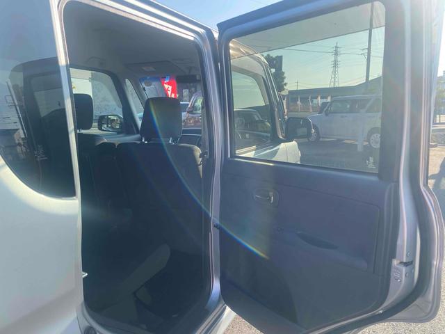 タント カスタムＲＳ　ＥＴＣ　片側電動スライドドア　ナビ　スマートキー　アイドリングストップ　電動格納ミラー　ベンチシート　ＣＶＴ　盗難防止システム　ＡＢＳ　アルミホイール　衝突安全ボディ（29枚目）