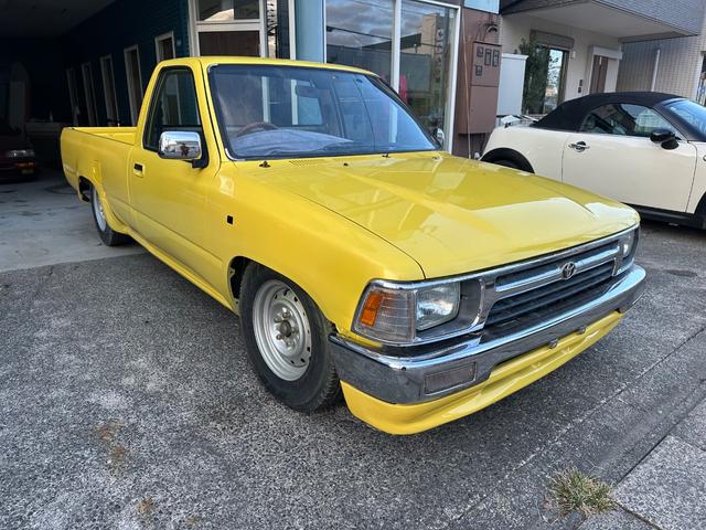 ハイラックス 　コラムマニュアル　エアサス　社外ハンドル（6枚目）