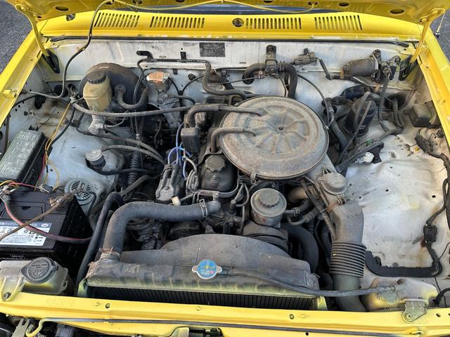 ハイラックス 　コラムマニュアル　エアサス　社外ハンドル（14枚目）