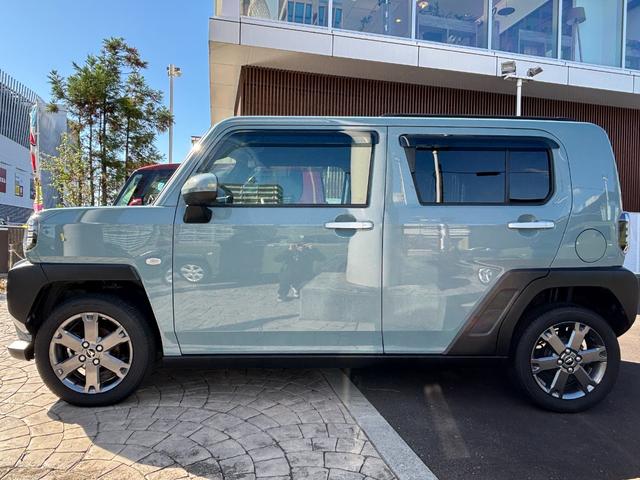 タフト Gターボ 15インチアルミホイール オートレベリング機能付フルLEDヘッドランプ LEDフォグランプ 本革巻ステアリングホイール 本革巻インパネセンターシフト TFTカラーマルチインフォメーションディスプレイ(9枚目)