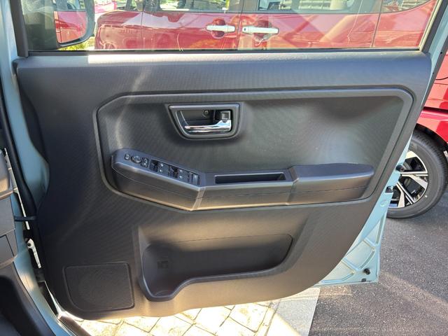 タフト Gターボ 15インチアルミホイール オートレベリング機能付フルLEDヘッドランプ LEDフォグランプ 本革巻ステアリングホイール 本革巻インパネセンターシフト TFTカラーマルチインフォメーションディスプレイ(26枚目)