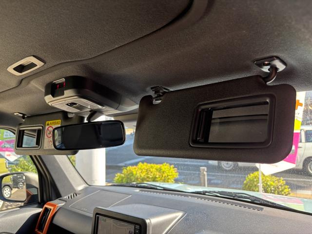 タフト Gターボ 15インチアルミホイール オートレベリング機能付フルLEDヘッドランプ LEDフォグランプ 本革巻ステアリングホイール 本革巻インパネセンターシフト TFTカラーマルチインフォメーションディスプレイ(27枚目)