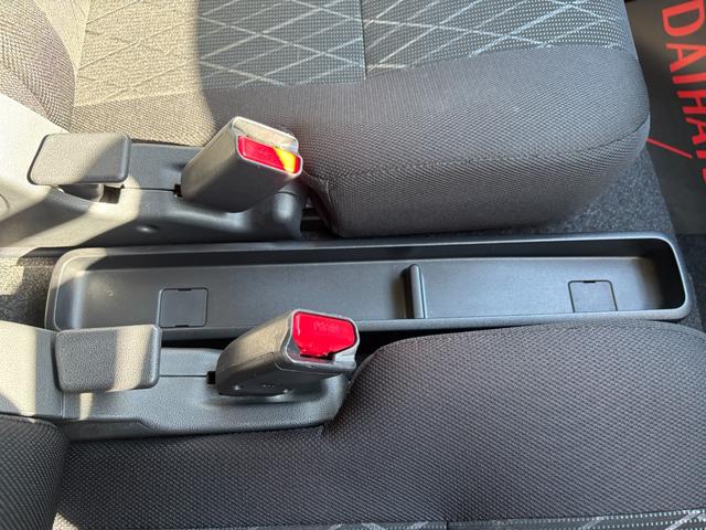 アトレー RS 12インチフルホイールキャップ オートエアコン キーフリーシステム スペアタイヤ LEDヘッドランプ パワースライドドア(両側)(34枚目)