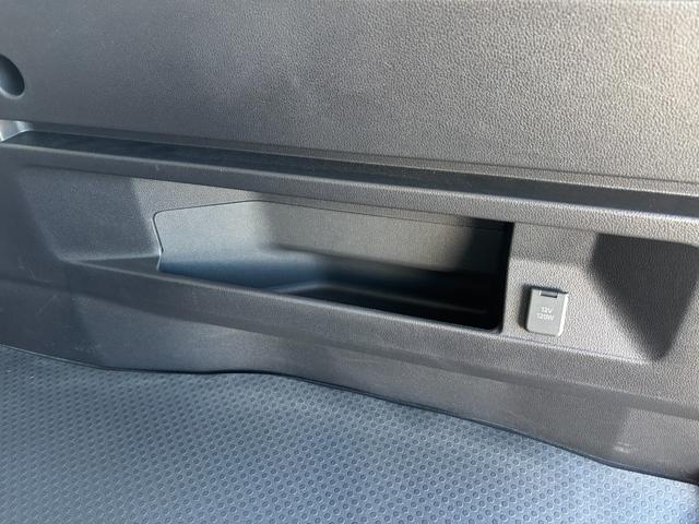 アトレー RS 12インチフルホイールキャップ オートエアコン キーフリーシステム スペアタイヤ LEDヘッドランプ パワースライドドア(両側)(44枚目)