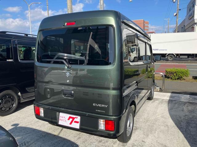 エブリイ ＰＡリミテッド　届け出済み未使用車　クリアランスソナー　レーンアシスト　衝突被害軽減システム　オートライト　キーレスエントリー　アイドリングストップ　ＣＶＴ　盗難防止システム　ＡＢＳ　ＥＳＣ　衝突安全ボディ　エアコン（16枚目）
