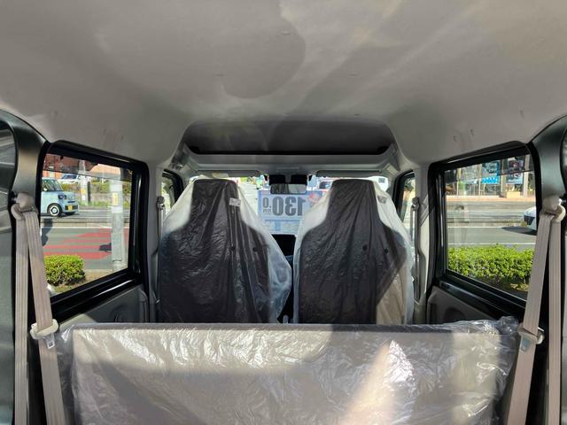 エブリイ ＰＡリミテッド　届け出済み未使用車　クリアランスソナー　レーンアシスト　衝突被害軽減システム　オートライト　キーレスエントリー　アイドリングストップ　ＣＶＴ　盗難防止システム　ＡＢＳ　ＥＳＣ　衝突安全ボディ　エアコン（25枚目）