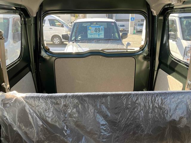 エブリイ ＰＡリミテッド　届け出済み未使用車　クリアランスソナー　レーンアシスト　衝突被害軽減システム　オートライト　キーレスエントリー　アイドリングストップ　ＣＶＴ　盗難防止システム　ＡＢＳ　ＥＳＣ　衝突安全ボディ　エアコン（38枚目）