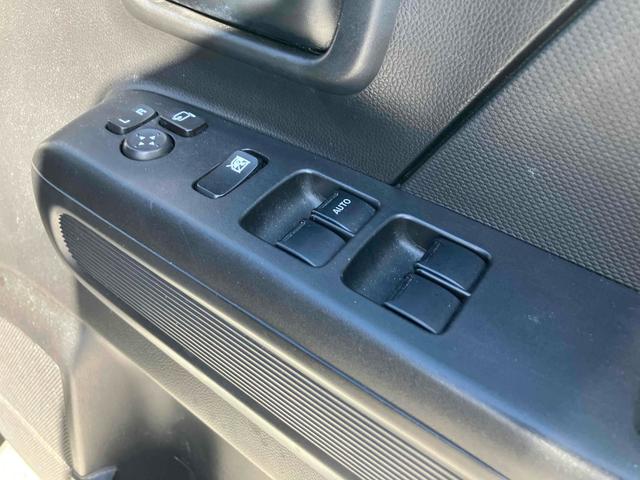 ワゴンＲ ハイブリッドＦＸ　ワンオーナー　ナビ　ＴＶ　レーンアシスト　衝突被害軽減システム　オートライト　スマートキー　アイドリングストップ　電動格納ミラー　シートヒーター　ベンチシート　ＣＶＴ　盗難防止システム　ＡＢＳ　ＥＳＣ（11枚目）