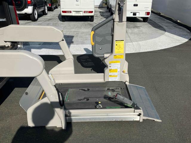 レジアスエースバン 　福祉車輌　スライドドア　ＡＴ　エアコン　パワーウィンドウ　運転席エアバッグ（21枚目）