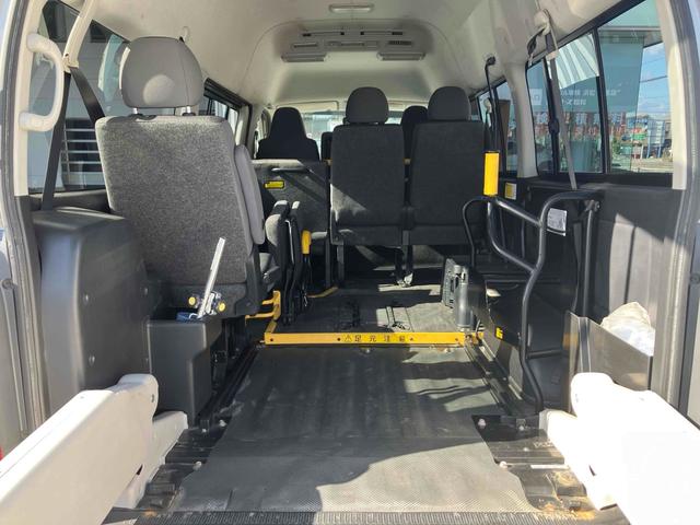 レジアスエースバン 　福祉車輌　スライドドア　ＡＴ　エアコン　パワーウィンドウ　運転席エアバッグ（22枚目）