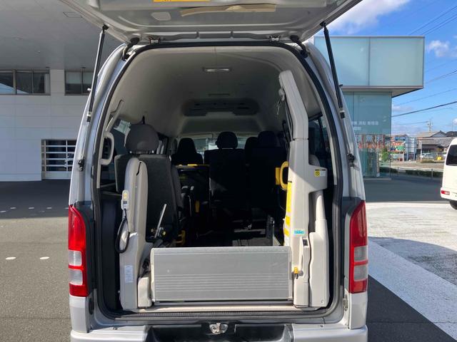 レジアスエースバン 　福祉車輌　スライドドア　ＡＴ　エアコン　パワーウィンドウ　運転席エアバッグ（30枚目）