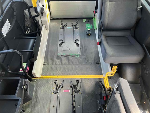 レジアスエースバン 　福祉車輌　スライドドア　ＡＴ　エアコン　パワーウィンドウ　運転席エアバッグ（37枚目）