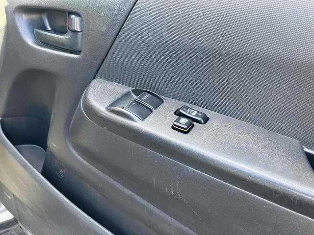 レジアスエースバン 　福祉車輌　スライドドア　ＡＴ　エアコン　パワーウィンドウ　運転席エアバッグ（41枚目）