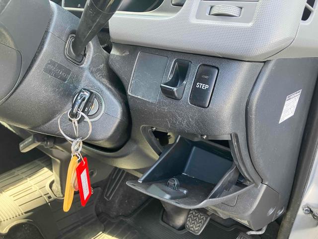 レジアスエースバン 　福祉車輌　スライドドア　ＡＴ　エアコン　パワーウィンドウ　運転席エアバッグ（45枚目）