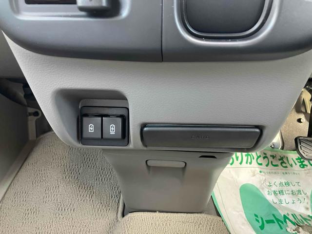 エブリイ ＰＡリミテッド　両側スライドドア　クリアランスソナー　レーンアシスト　衝突被害軽減システム　オートライト　キーレスエントリー　アイドリングストップ　ＣＶＴ　盗難防止システム　ＡＢＳ　ＥＳＣ　衝突安全ボディ　エアコン（8枚目）