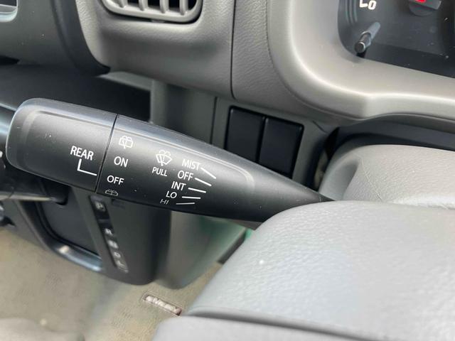 エブリイ ＰＡリミテッド　両側スライドドア　クリアランスソナー　レーンアシスト　衝突被害軽減システム　オートライト　キーレスエントリー　アイドリングストップ　ＣＶＴ　盗難防止システム　ＡＢＳ　ＥＳＣ　衝突安全ボディ　エアコン（10枚目）