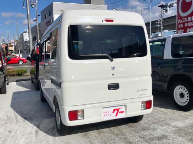 エブリイ ＰＡリミテッド　両側スライドドア　クリアランスソナー　レーンアシスト　衝突被害軽減システム　オートライト　キーレスエントリー　アイドリングストップ　ＣＶＴ　盗難防止システム　ＡＢＳ　ＥＳＣ　衝突安全ボディ　エアコン（16枚目）