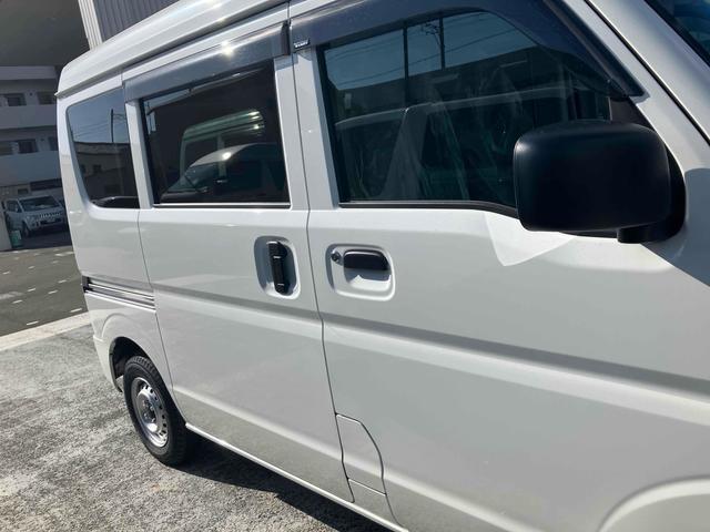 エブリイ ＰＡリミテッド　両側スライドドア　クリアランスソナー　レーンアシスト　衝突被害軽減システム　オートライト　キーレスエントリー　アイドリングストップ　ＣＶＴ　盗難防止システム　ＡＢＳ　ＥＳＣ　衝突安全ボディ　エアコン（23枚目）