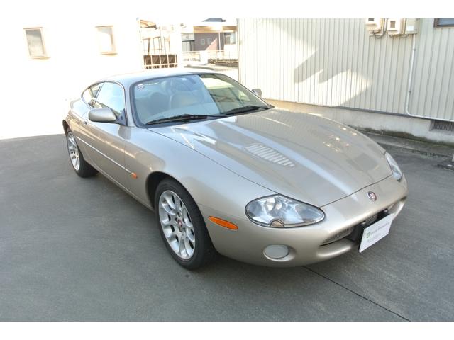 ＸＫ ＸＫＲ　ディーラー車　左ハンドル　革シート　純正アルミ　パワーシート（11枚目）