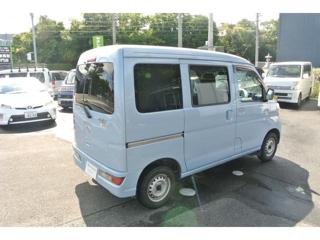 ハイゼットカーゴ ＤＸ　パートタイム４ＷＤ　パワーウィンドウ　キーレス　純正ナビ　フルセグテレビ　４速オートマ　Ｗエアバッグ　ＡＢＳ　ハイルーフ　両側スライドドア（14枚目）