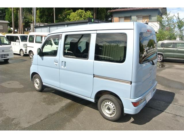 ハイゼットカーゴ ＤＸ　パートタイム４ＷＤ　パワーウィンドウ　キーレス　純正ナビ　フルセグテレビ　４速オートマ　Ｗエアバッグ　ＡＢＳ　ハイルーフ　両側スライドドア（18枚目）