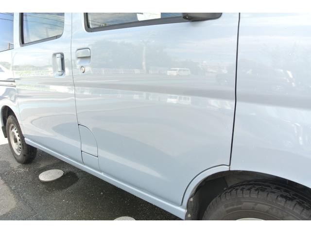 ハイゼットカーゴ ＤＸ　パートタイム４ＷＤ　パワーウィンドウ　キーレス　純正ナビ　フルセグテレビ　４速オートマ　Ｗエアバッグ　ＡＢＳ　ハイルーフ　両側スライドドア（31枚目）