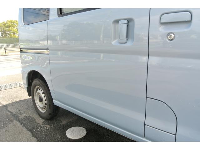 ハイゼットカーゴ ＤＸ　パートタイム４ＷＤ　パワーウィンドウ　キーレス　純正ナビ　フルセグテレビ　４速オートマ　Ｗエアバッグ　ＡＢＳ　ハイルーフ　両側スライドドア（34枚目）