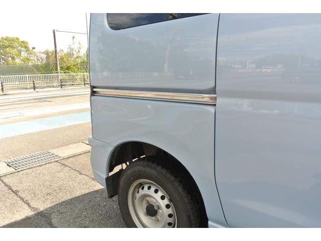 ハイゼットカーゴ ＤＸ　パートタイム４ＷＤ　パワーウィンドウ　キーレス　純正ナビ　フルセグテレビ　４速オートマ　Ｗエアバッグ　ＡＢＳ　ハイルーフ　両側スライドドア（35枚目）